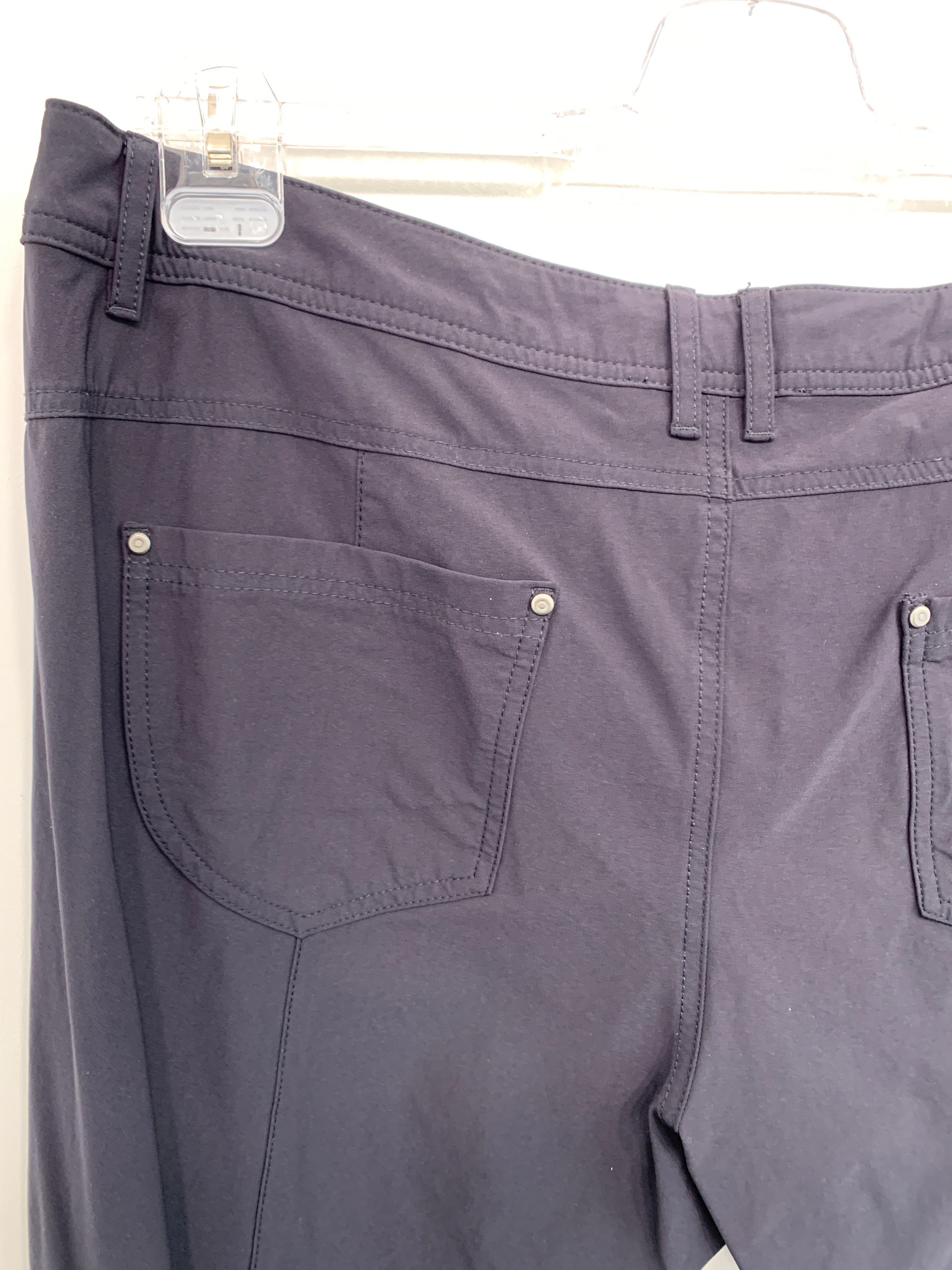 C.Ro Shorts